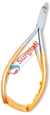 Cuticle Nipper, Double Spring w/lock. Half Gold.