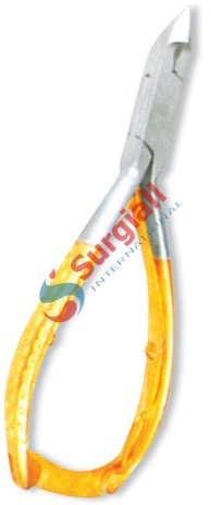 Cuticle Nipper, Double Spring w/lock. Half Gold.